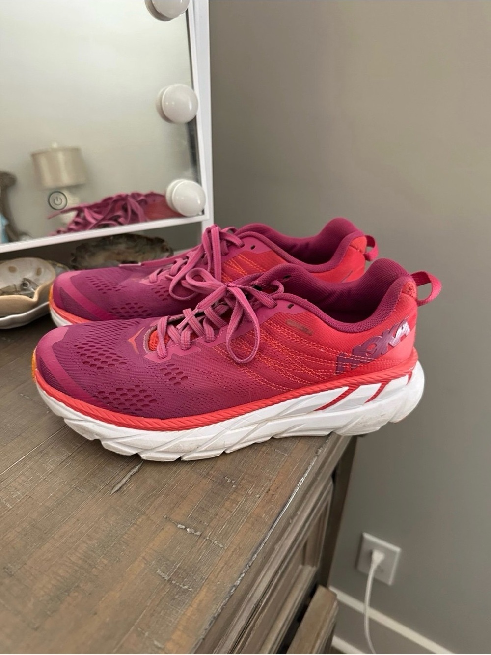 Hoka 8.5 Women's Purple Pink Coral Running Sneakers
